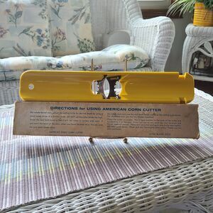 Vintage American Corn Cutter Corn On The Cob Cutting Kitchen Tool Winamac
